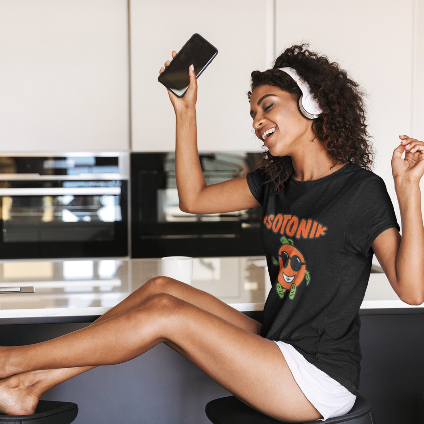 Official Isotonik Women's T-Shirt